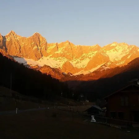 Bergschloessl Konukevi Ramsau am Dachstein